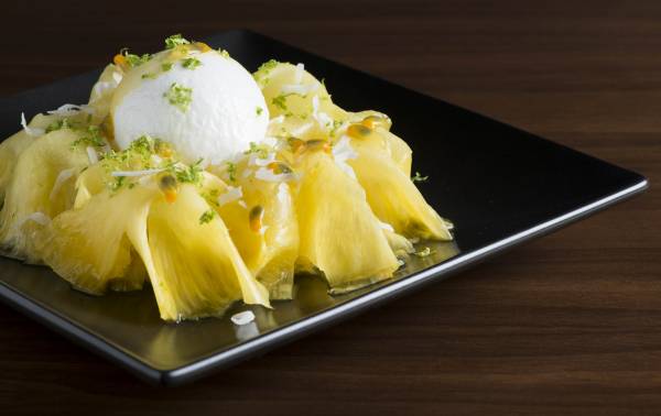 BSK Pineapple carpaccio passion fruit coconut sorbet lime 110116 46