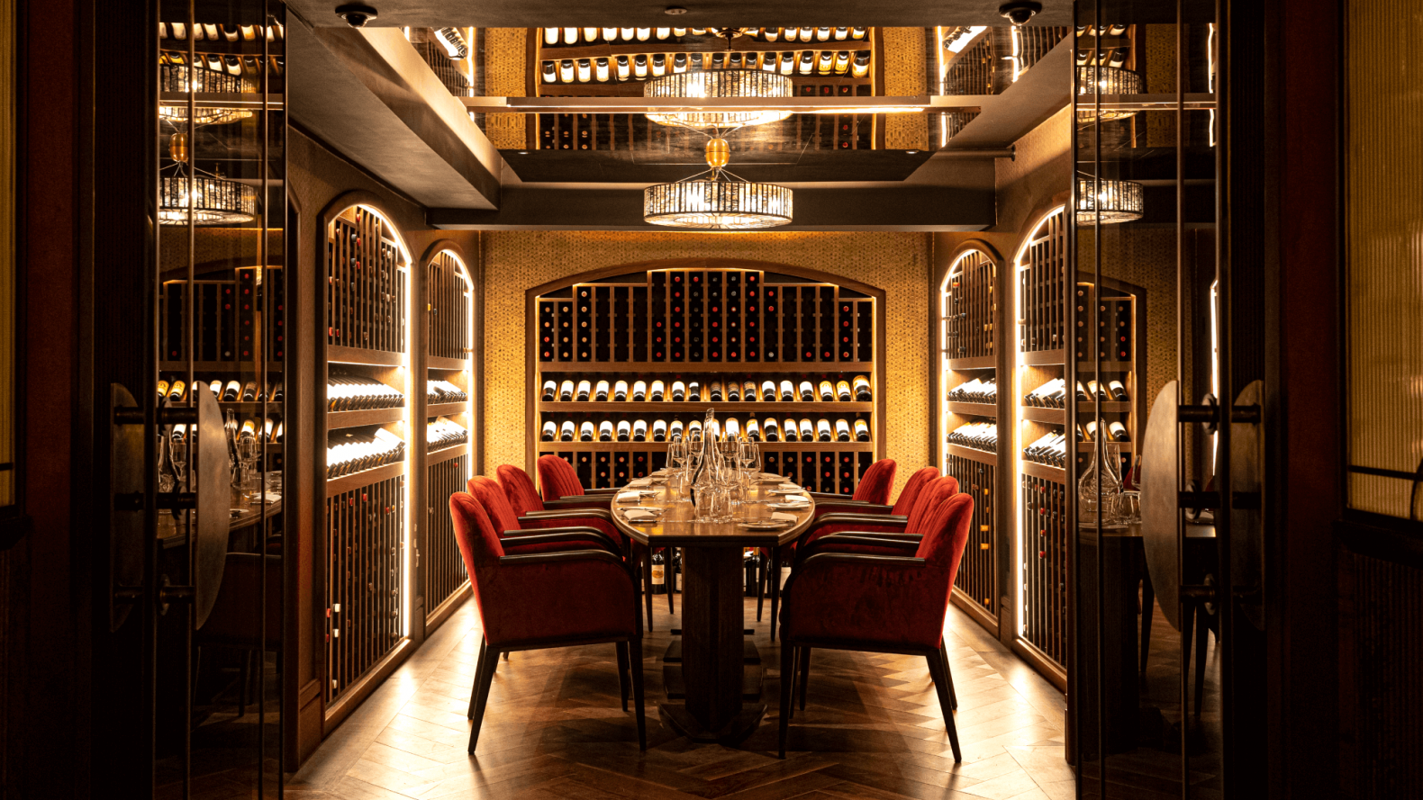 GRR SG APRIL 2023 INTERIORS WINE ROOM cpftmf experience tables 141124 1