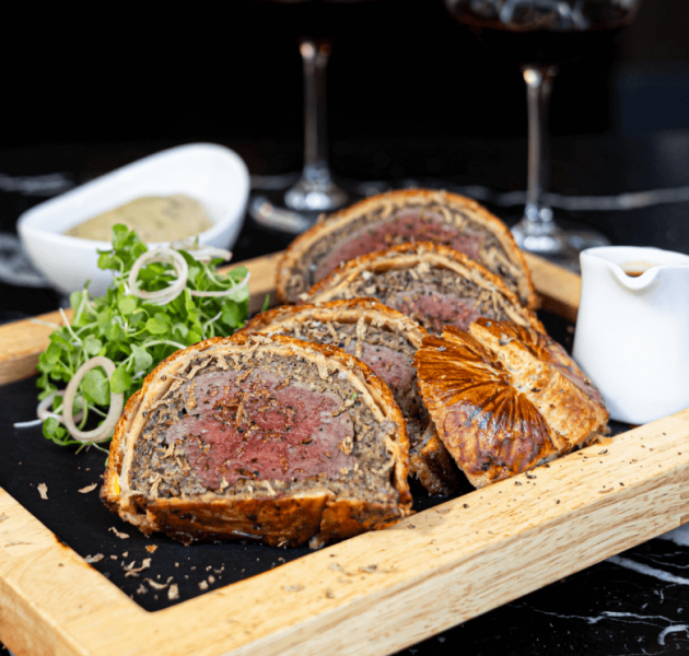 GRR BSK ST PAULS AUGUST 2024 WORLDWIDE WELLINGTON FOOD BEEF TRUFFLE WELLINGTON7 ms7pjw mobile 300924 1