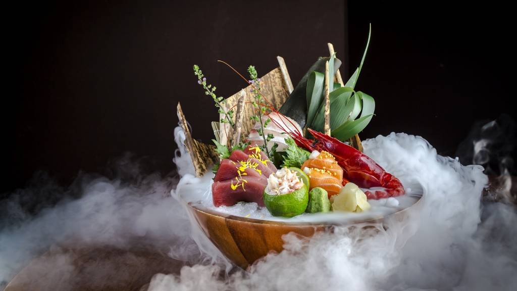 sashimi selection on ice 3 web new