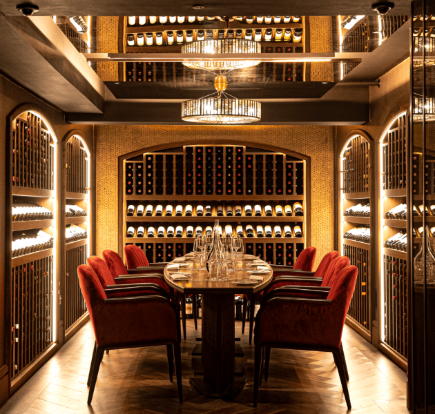 Fine Dining Restaurant on the Strand | Savoy Grill - Gordon Ramsay ...